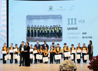 Leyla Əliyeva və Alena Əliyeva Uşaq İncəsənət Festivalının yekun mükafatlandırma mərasimində iştirak ediblər