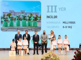 Leyla Əliyeva və Alena Əliyeva Uşaq İncəsənət Festivalının yekun mükafatlandırma mərasimində iştirak ediblər