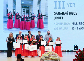 Leyla Əliyeva və Alena Əliyeva Uşaq İncəsənət Festivalının yekun mükafatlandırma mərasimində iştirak ediblər