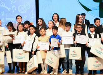 Leyla Əliyeva və Alena Əliyeva Uşaq İncəsənət Festivalının yekun mükafatlandırma mərasimində iştirak ediblər