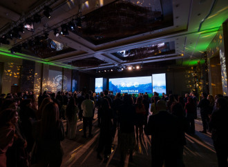 Nadir fauna növləri adlı yeni nəsil sikkə və xalça kolleksiyaları təqdim edilib