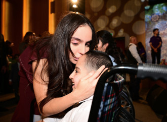 Heydər Əliyev Fondunun vitse-prezidenti Leyla Əliyeva və Alena Əliyeva DOST İnklüziv İnkişaf və Yaradıcılıq Mərkəzini ziyarət ediblər