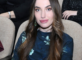 Heydər Əliyev Fondunun vitse-prezidenti Leyla Əliyeva və Alena Əliyeva Romeo və Cülyetta tamaşasını izləyiblər