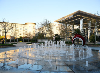 Prezident İlham Əliyev və Birinci xanım Mehriban Əliyeva “Bakı Ağ Şəhər”də olublar