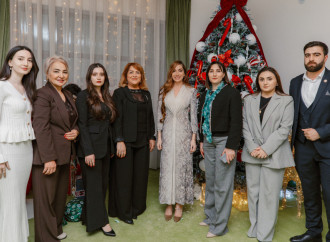 Heydər Əliyev Fondunun vitse-prezidenti Leyla Əliyeva və Bakı Media Mərkəzinin rəhbəri Arzu Əliyeva “Tut Əlimdən” Uşaqlar üçün Sosial Reabilitasiya Mərkəzində bayram tədbirində iştirak ediblər