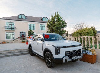 Heydər Əliyev Fondunun vitse-prezidenti Leyla Əliyeva və Bakı Media Mərkəzinin rəhbəri Arzu Əliyeva “Tut Əlimdən” Uşaqlar üçün Sosial Reabilitasiya Mərkəzində bayram tədbirində iştirak ediblər