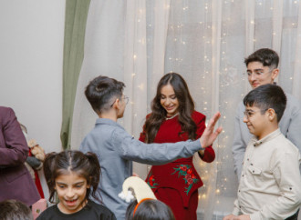 Heydər Əliyev Fondunun vitse-prezidenti Leyla Əliyeva və Bakı Media Mərkəzinin rəhbəri Arzu Əliyeva “Tut Əlimdən” Uşaqlar üçün Sosial Reabilitasiya Mərkəzində bayram tədbirində iştirak ediblər