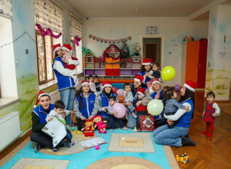 Heydər Əliyev Fondunun vitse-prezidenti Leyla Əliyevanın təşəbbüsü ilə bir sıra uşaq müəssisələrində Yeni il tədbiri keçirilib