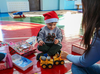 Heydər Əliyev Fondunun vitse-prezidenti Leyla Əliyevanın təşəbbüsü ilə uşaq sığınacaqlarında Yeni il şənliyi təşkil olunub