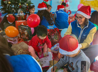 Heydər Əliyev Fondunun vitse-prezidenti Leyla Əliyevanın təşəbbüsü ilə uşaq sığınacaqlarında Yeni il şənliyi təşkil olunub