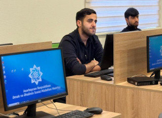 Görmə məhdudiyyətli şəxslər üçün yeni peşə kursuna başlanıb