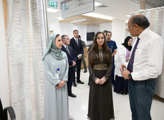 Heydər Əliyev Fondunun vitse-prezidenti Leyla Əliyeva Maskatda Xərçəngin Kompleks Müalicəsi və Tədqiqatı Mərkəzini ziyarət edib