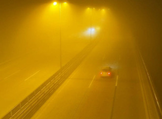 Duman səbəbindən bir sıra yollarda sürət həddi endirilib