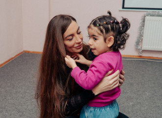 Arzu Əliyeva və Alena Əliyeva Həssas əhali qruplarından olan şəxslər üçün Sığınacaq və Sosial Reabilitasiya Müəssisəsini ziyarət ediblər