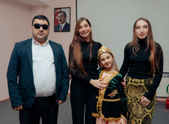 Arzu Əliyeva və Alena Əliyeva Həssas əhali qruplarından olan şəxslər üçün Sığınacaq və Sosial Reabilitasiya Müəssisəsini ziyarət ediblər