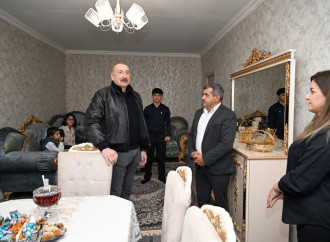 Prezident İlham Əliyev Ağdərə rayonunun Aşağı Oratağ kəndində görülmüş işlərlə tanış olub