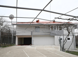 Prezident İlham Əliyev Ağdərə rayonunun Aşağı Oratağ kəndində görülmüş işlərlə tanış olub