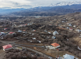 Prezident İlham Əliyev Ağdərə rayonunun Heyvalı kəndində görülmüş işlərlə tanış olub