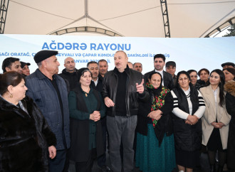 Prezident İlham Əliyev Ağdərənin Aşağı Oratağ kəndində Aşağı Oratağ, Çıldıran, Heyvalı və Çapar kəndlərinin sakinləri ilə görüşüb