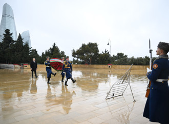 Prezident İlham Əliyev 20 Yanvar şəhidlərinin xatirəsini yad edib