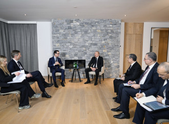 Prezident İlham Əliyev Davosda “Carlsberg Group” şirkətinin Baş icraçı direktoru ilə görüşüb