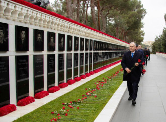 DTX-nin əməkdaşları Şəhidlər xiyabanını ziyarət ediblər