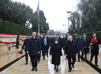 Dövlət və hökumət rəsmiləri Şəhidlər xiyabanını ziyarət ediblər