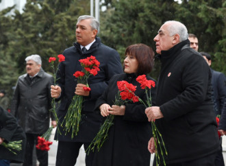 Dövlət və hökumət rəsmiləri Şəhidlər xiyabanını ziyarət ediblər