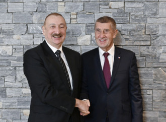 Prezident İlham Əliyev Davosda Çexiyanın Baş naziri ilə görüşüb