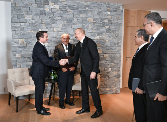 Prezident İlham Əliyev Davosda “Brookfield Asset Management” şirkətinin prezidenti ilə görüşüb