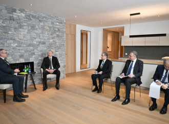 Prezident İlham Əliyev Davosda “Dell Technologies” şirkətinin Avropa, Yaxın Şərq və Afrika üzrə prezidenti ilə görüşüb