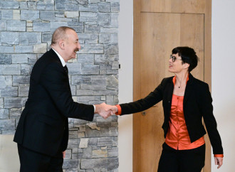 Prezident İlham Əliyev Davosda Avropa İttifaqının Genişlənmə üzrə komissarı Marta Kosla görüşüb