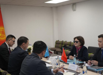 Türk Mədəniyyəti və İrsi Fondunun prezidenti Qırğız Respublikasının Mədəniyyət, İnformasiya və Gənclər Siyasəti naziri ilə görüşüb