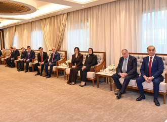 Milli Məclisin sədri Sahibə Qafarova Bəhreyn Şura Məclisinin sədri ilə görüşüb