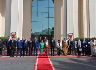 Milli Məclisin sədri Sahibə Qafarova Bəhreyn Şura Məclisinin sədri ilə görüşüb