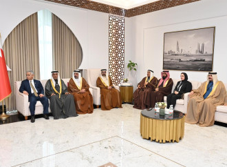 Milli Məclisin sədri Sahibə Qafarova Bəhreynin Nümayəndələr Şurasının sədri ilə görüşdü