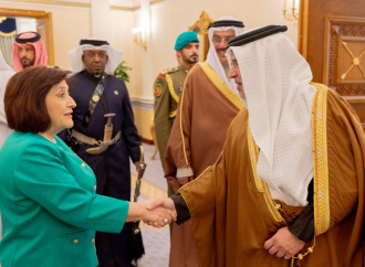 Milli Məclisin sədri Bəhreyn Kralı ilə görüşdü