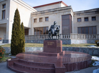 Zaqatalada qəhvəyi mərmər bağacığına qarşı mübarizə tədbirləri müzakirə edilib