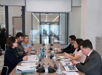 Türk Mədəniyyəti və İrsi Fondu ilə Qazaxıstan Milli Bankı arasında yeni əməkdaşlıq perspektivləri müzakirə edilib