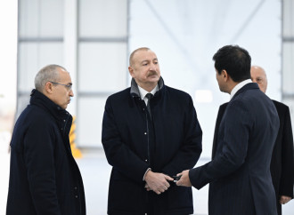 Prezident İlham Əliyev Sumqayıt Sənaye Parkında karton və qutu taralarının istehsalı müəssisəsinin açılışında iştirak edib