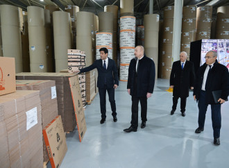 Prezident İlham Əliyev Sumqayıt Sənaye Parkında karton və qutu taralarının istehsalı müəssisəsinin açılışında iştirak edib