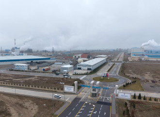 Prezident İlham Əliyev Sumqayıt Sənaye Parkında güzgü vərəqələrin istehsalı zavodunun açılışında iştirak edib