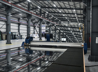 Prezident İlham Əliyev Sumqayıt Sənaye Parkında güzgü vərəqələrin istehsalı zavodunun açılışında iştirak edib