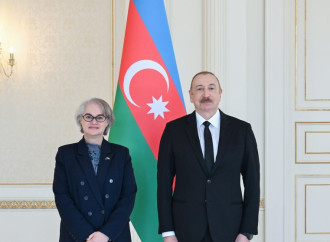 Prezident İlham Əliyev Avstraliyanın Azərbaycanda yeni təyin olunmuş səfirinin etimadnaməsini qəbul edib