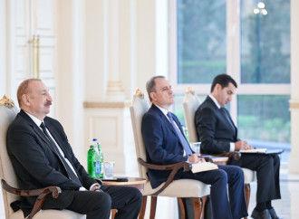 Prezident İlham Əliyev İndoneziyanın Azərbaycanda yeni təyin olunmuş səfirinin etimadnaməsini qəbul edib