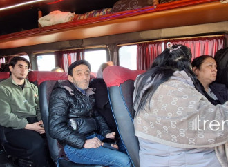 Növbəti köç karvanları Xankəndi, Xocalı və Ağdərəyə çatdı: mənzillərin açarları təqdim olundu