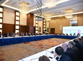 Bakıda Qafqazda ilk ürək transplantasiyasına həsr olunmuş elmi-praktiki dəyirmi masa keçirilib