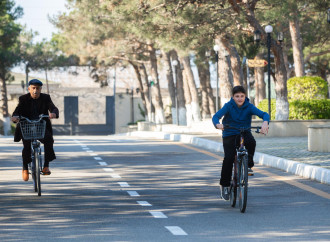 Sosial xidmət müəssisələrinin gənc sakinləri ahıllarla bir gün keçirdilər