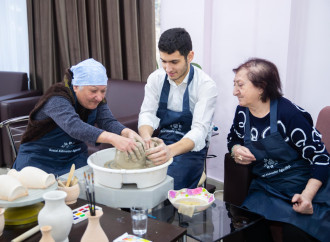 Sosial xidmət müəssisələrinin gənc sakinləri ahıllarla bir gün keçirdilər