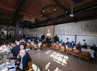 TÜİB-in təşkilatçılığı ilə işgüzar səhər yeməyi keçirilib